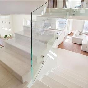 3 bedroom villa with infinity pool in Trget, Istria, sleeps 6